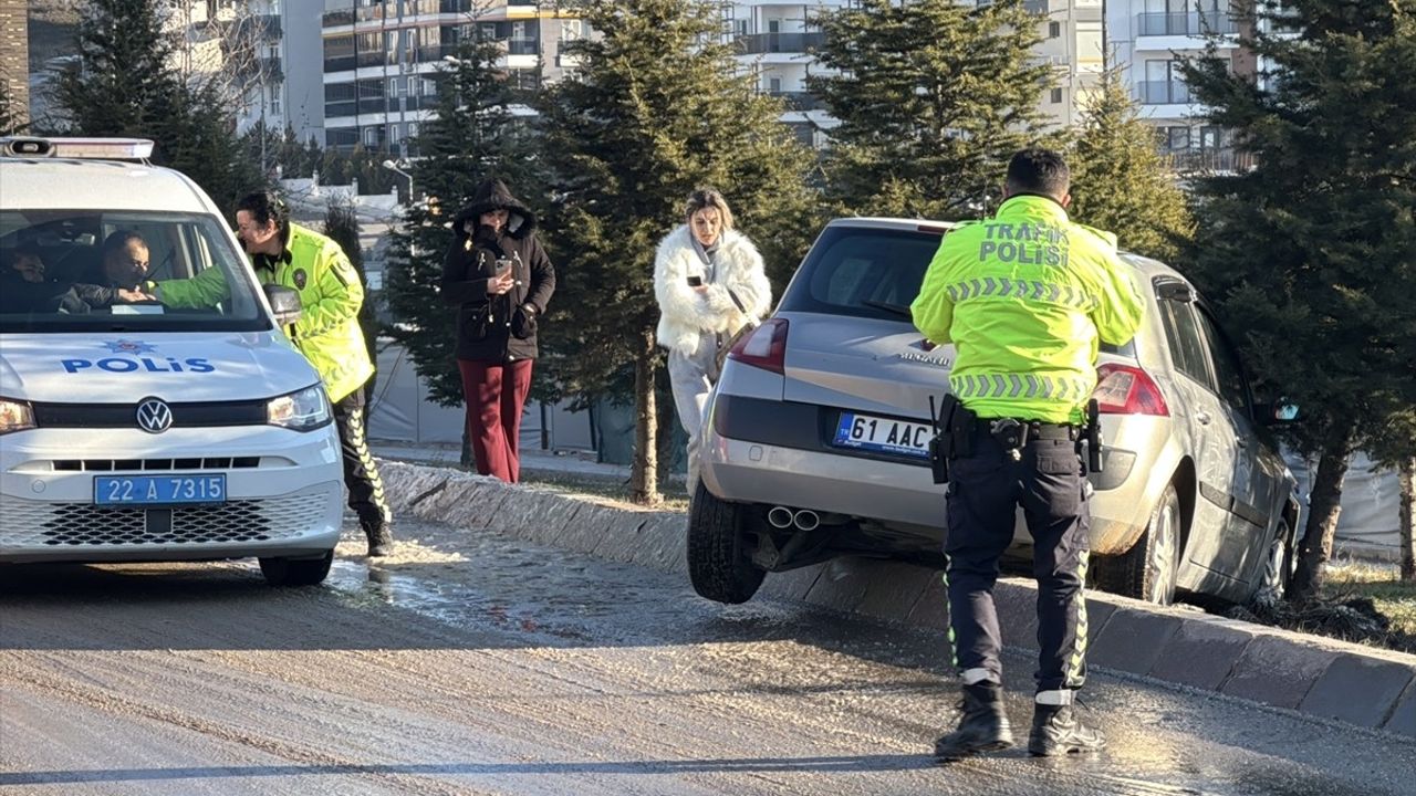 Edirne'de Soğuk Hava Etkisini Sürdürüyor