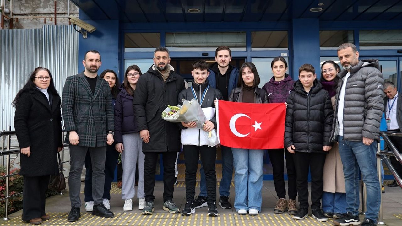 Eren Kalfa Avrupa Şampiyonası'nda Bronz Madalya Kazandı