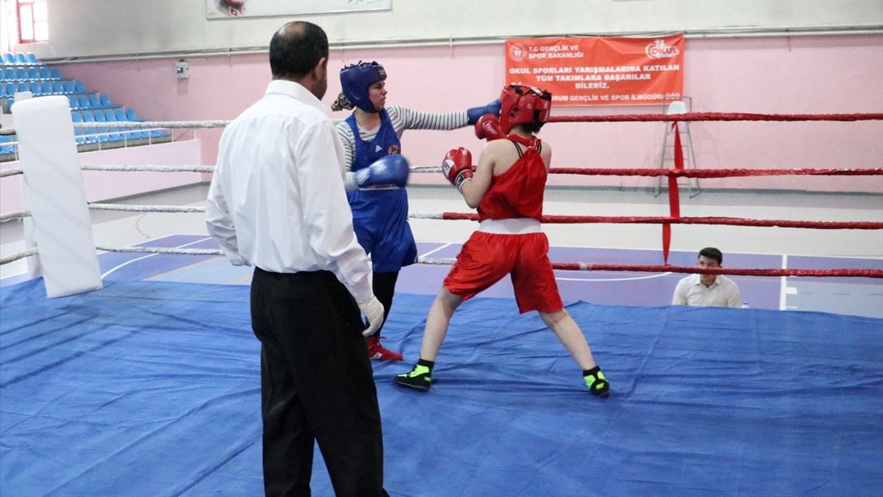 Erzurum'da Ayhan Tunçkılıç Boks Turnuvası Başladı