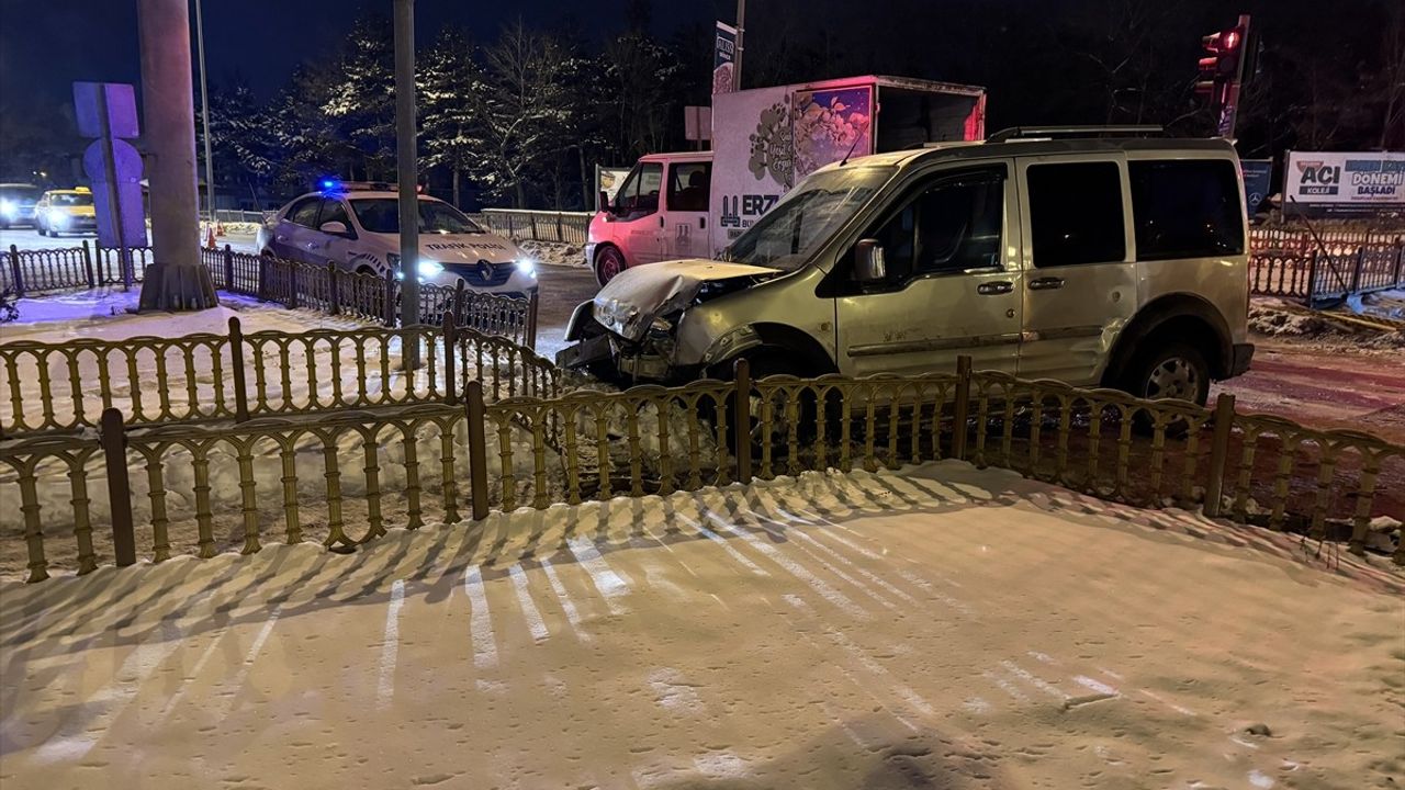 Erzurum'da Trafik Kazası: 7 Yaralı