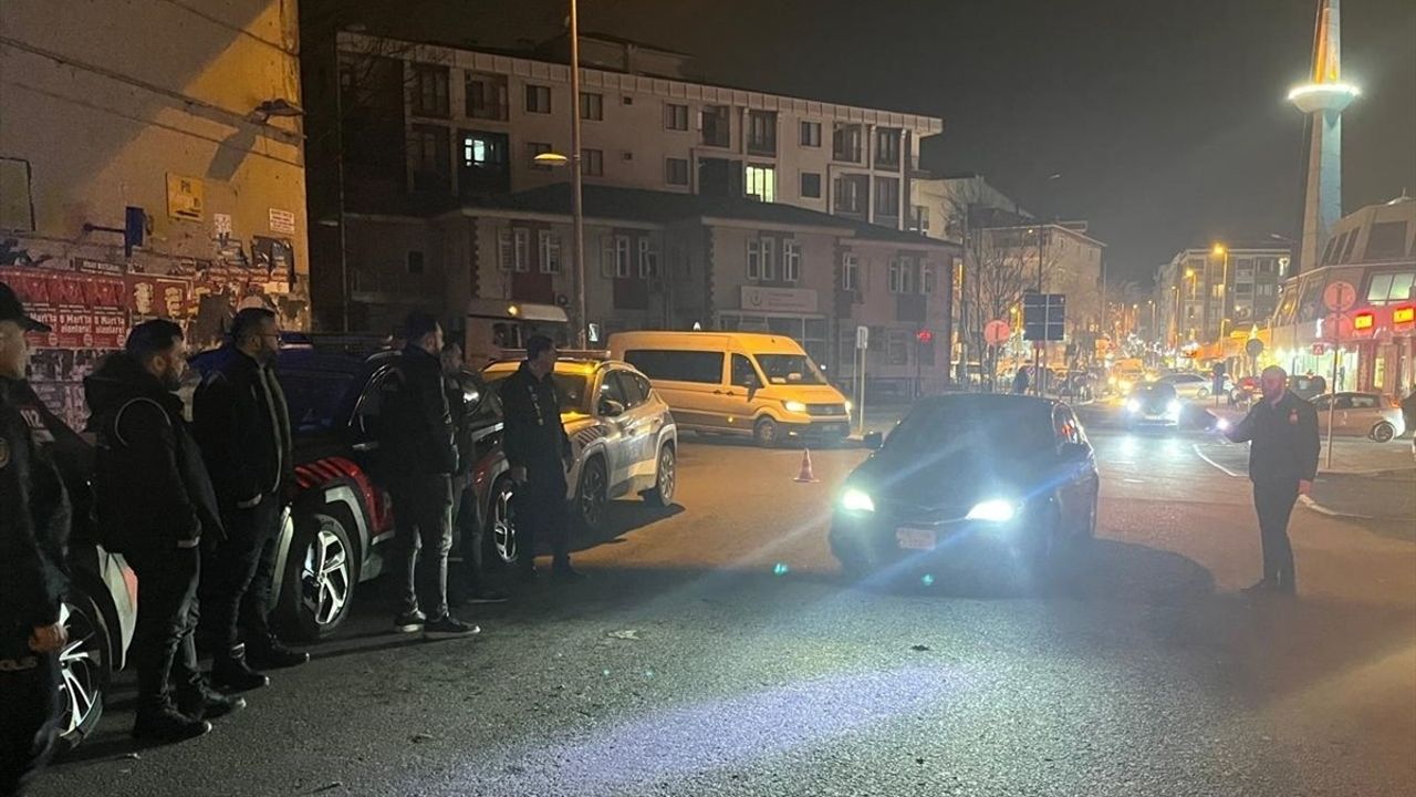 Esenyurt'ta Asayiş Uygulaması: 12 Şüpheli Gözaltına Alındı