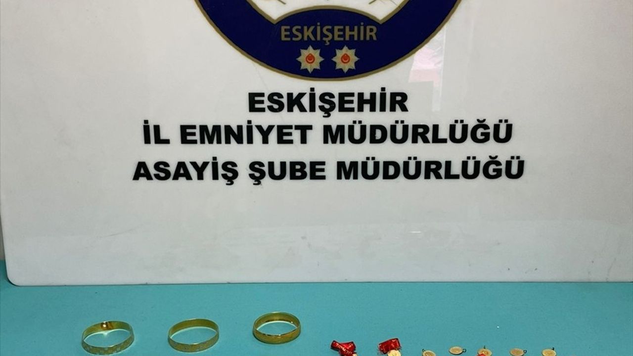 Eskişehir'de Dolandırıcılık Şebekesi Çökertildi