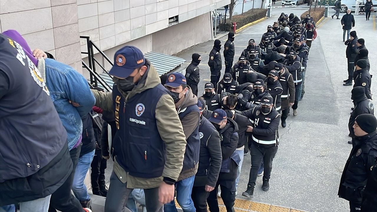 Eskişehir'de Yasa Dışı Bahis Operasyonu: 13 Tutuklama