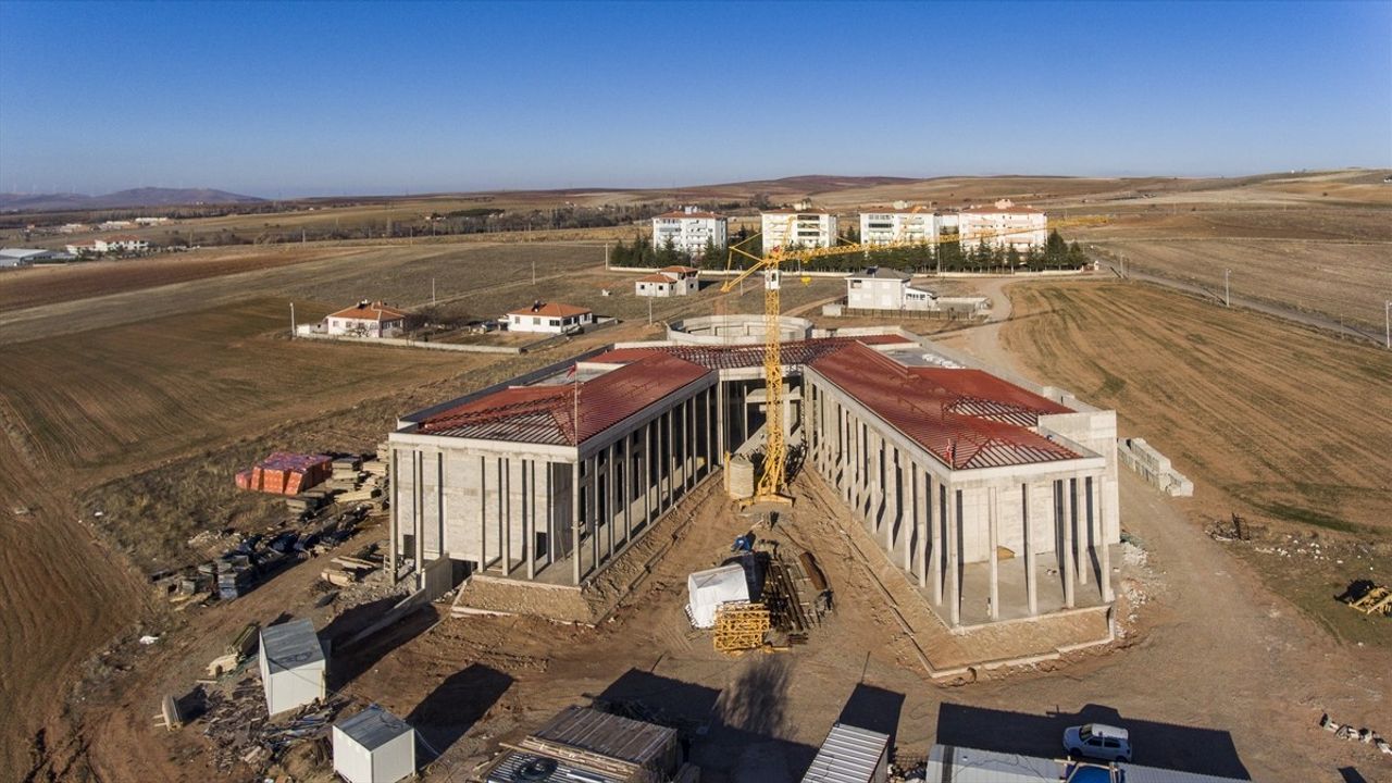 Hacıbektaş'taki Külliye İnşaatı Yüzde 60 Tamamlandı