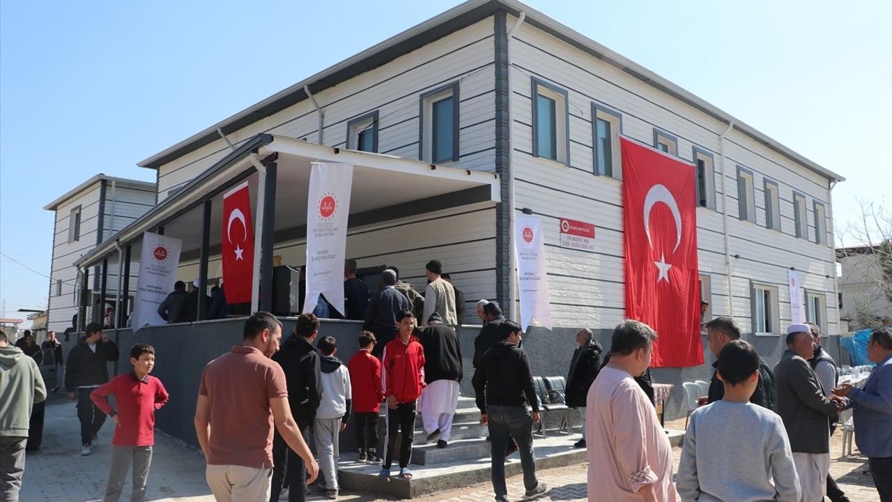 Hatay'da Yıkılan Caminin Yerine Yeni Cami Açıldı
