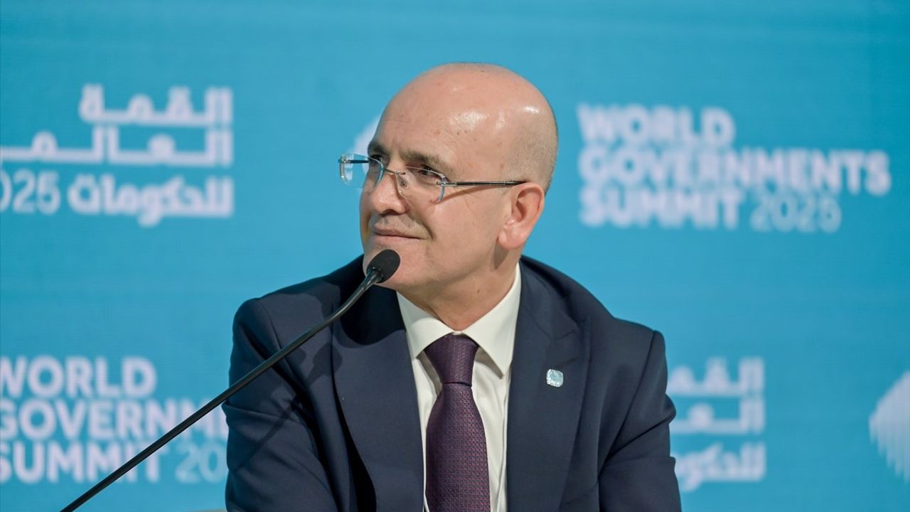 Hazine ve Maliye Bakanı Şimşek, Türkiye'nin Ticaret Stratejisini Anlatıyor