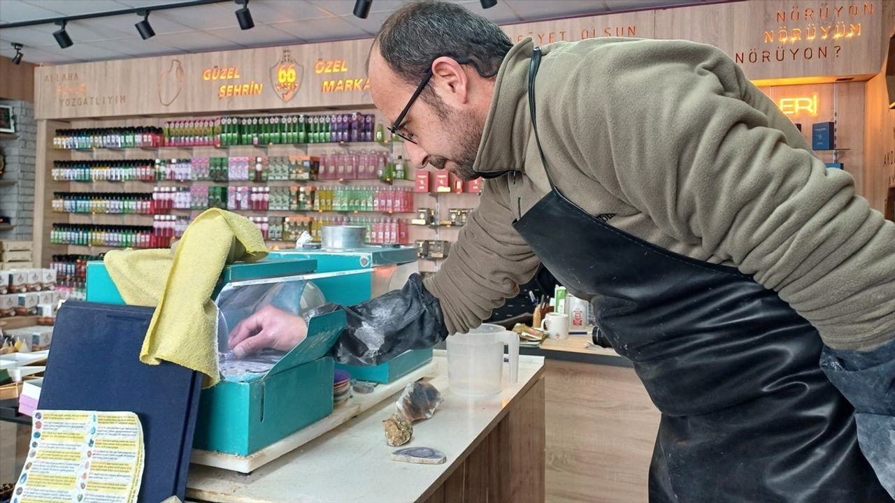 Hobiden Mesleğe Geçiş: Emin Sinan Pınarcı'nın Taşlarla Buluşması