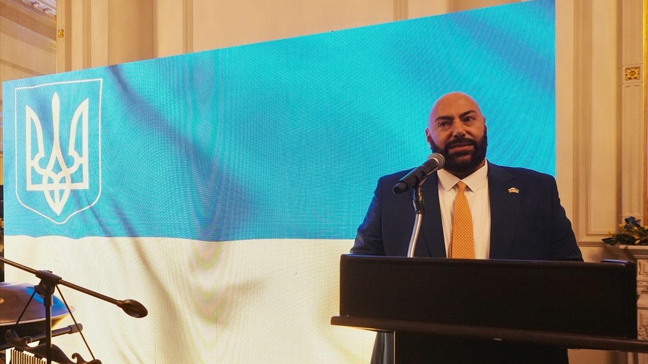 İngiltere ve Ukrayna'nın İstanbul'daki Ortak Etkinliğiyle Kiev'e Destek