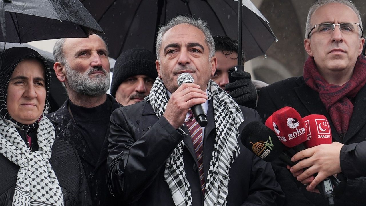 İstanbul'da Filistin için Protesto Düzenlendi