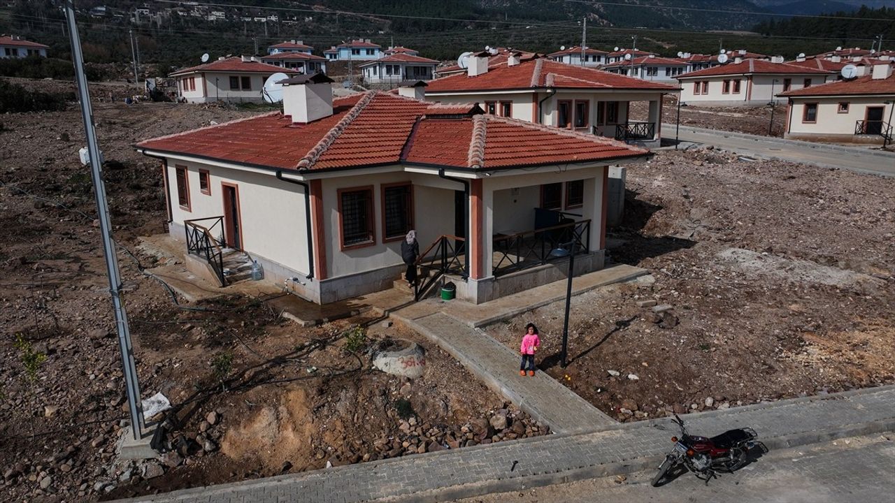 Kahramanmaraş Depremlerinin İkinci Yılı: Köy Konutları Teslim Edilmeye Başlandı