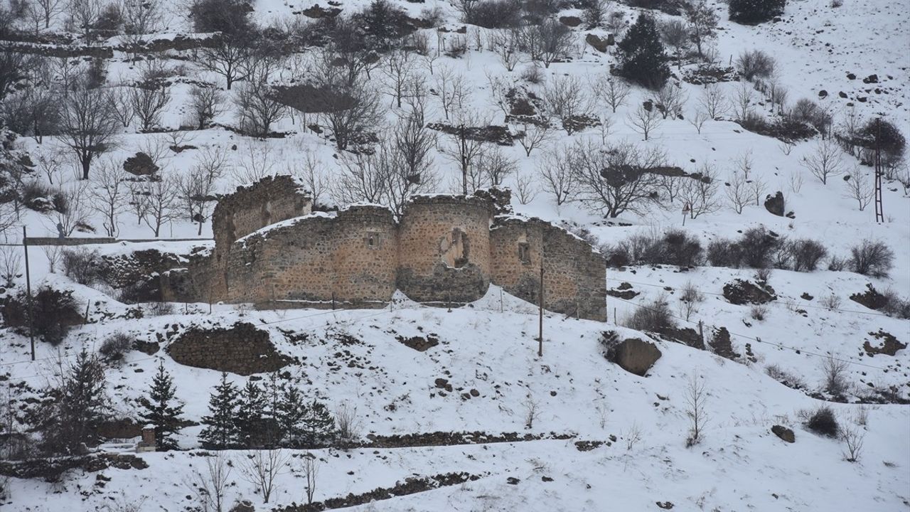 Karadeniz Bölgesi'nde Karla Mücadele Devam Ediyor