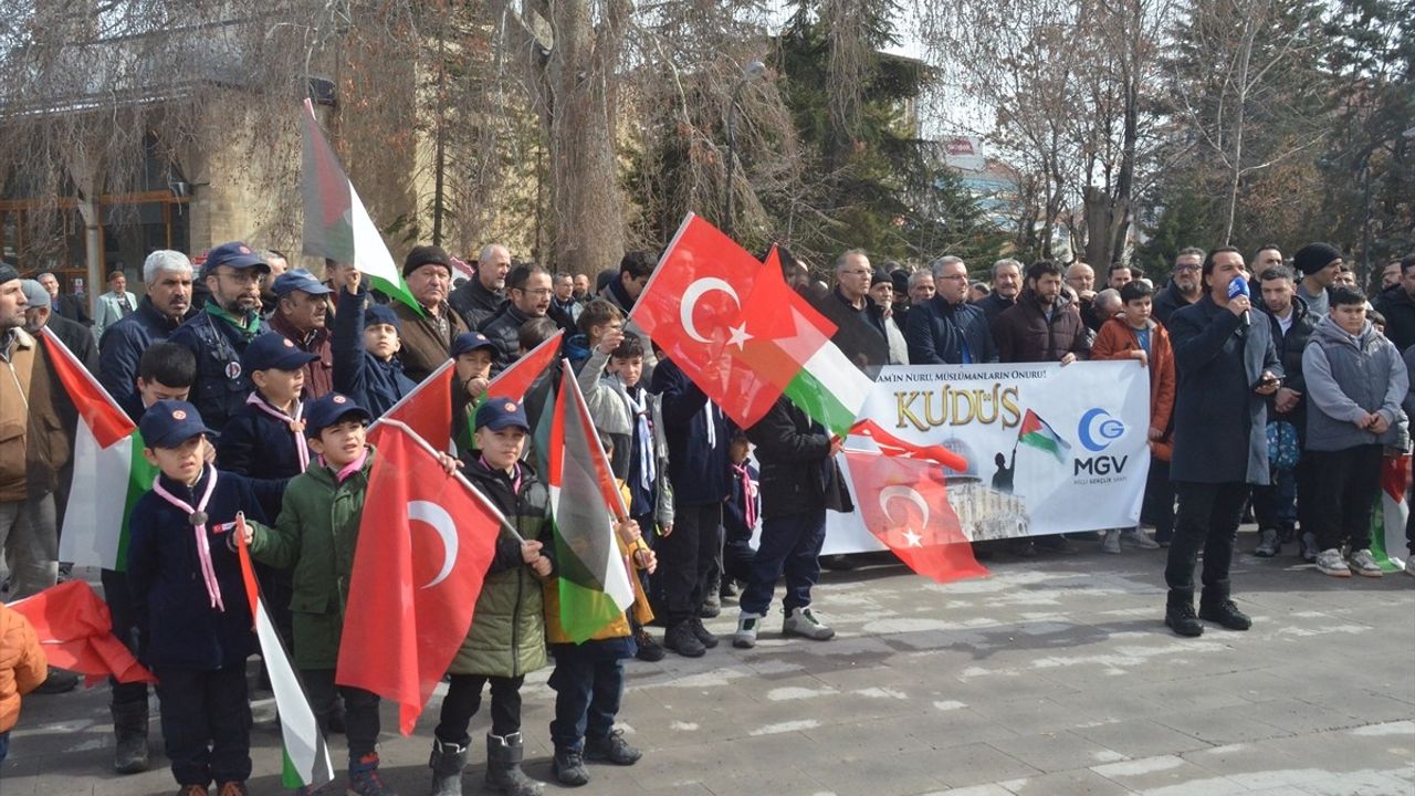 Karaman'da Filistin'e Destek Açıklaması Yapıldı