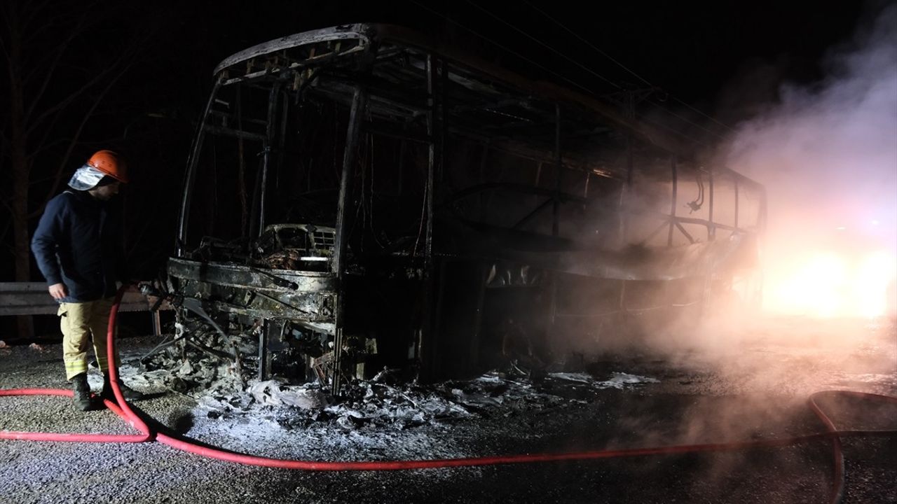 Kastamonu'da Yolcu Otobüsü Yangını