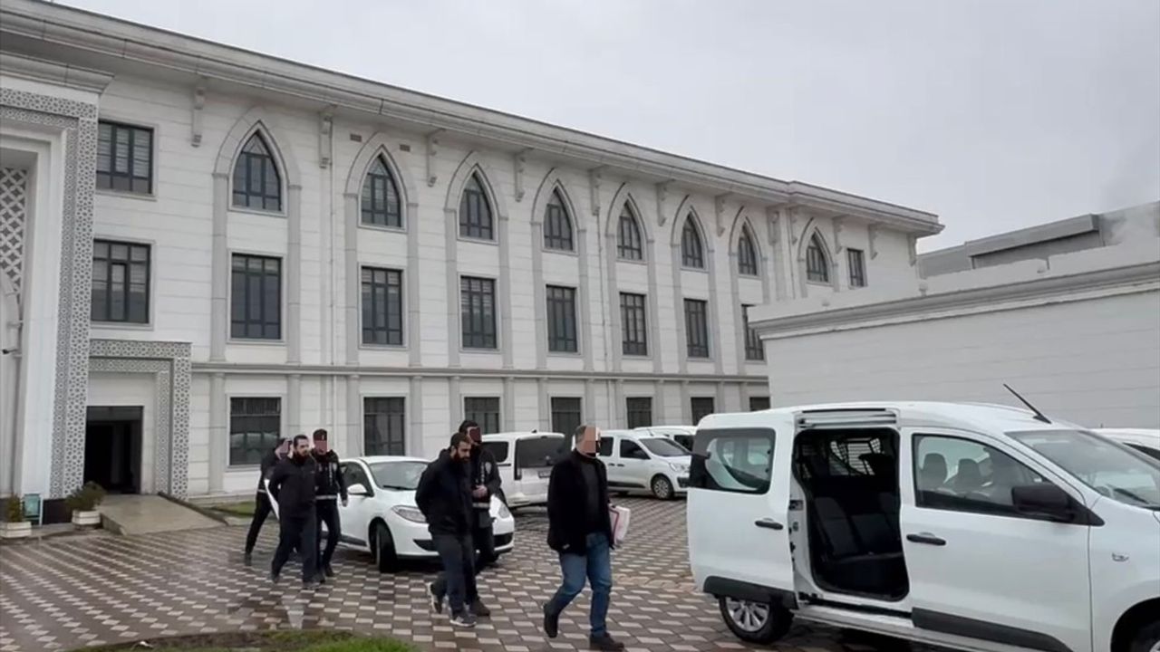 Kocaeli'de Telefon Gasbı: 3 Zanlı Tutuklandı