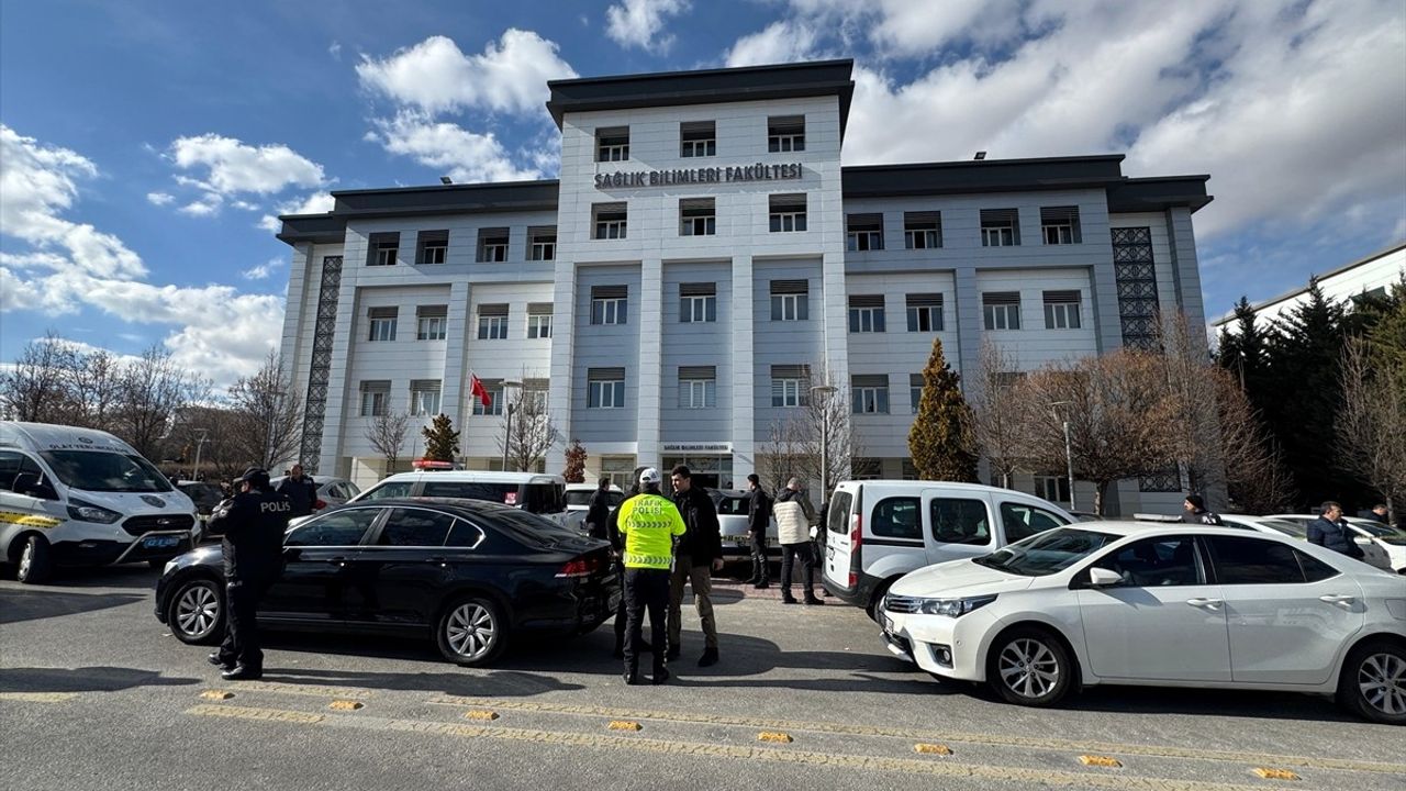 Konya'da Dekan Yardımcısına Saldırı ve İntihar Girişimi