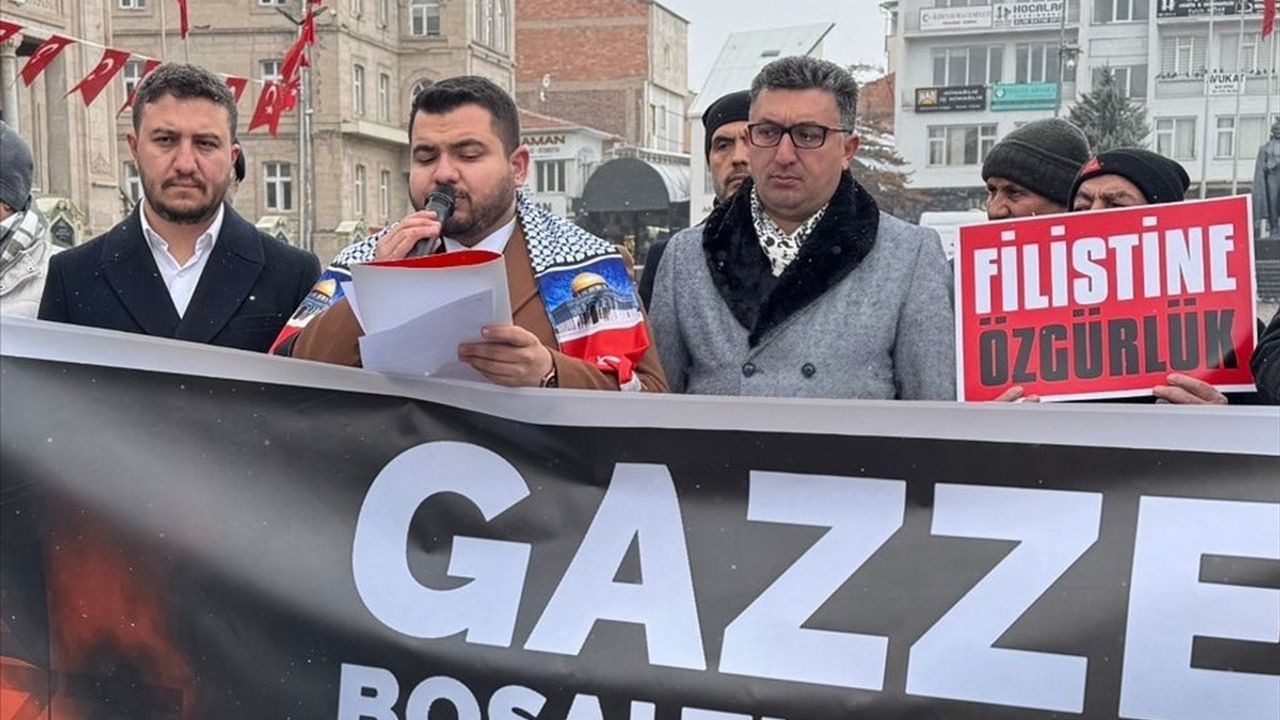 Konya ve Aksaray'da Trump'ın Gazze Planına Tepkiler