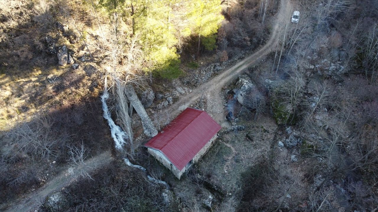 Manisa'daki Tarihi Su Değirmeni Yeniden Faaliyete Geçti