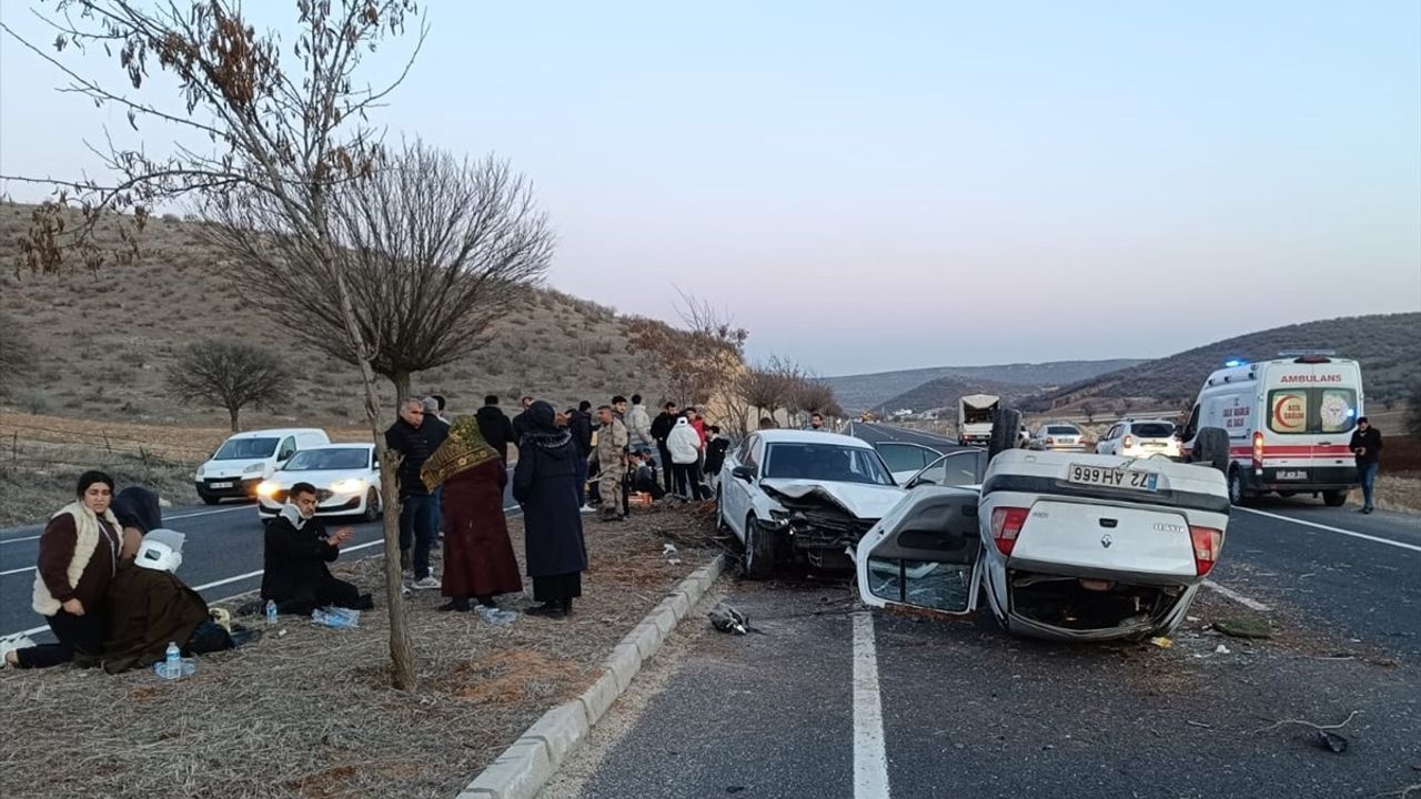 Mardin'de Trafik Kazası: 7 Yaralı