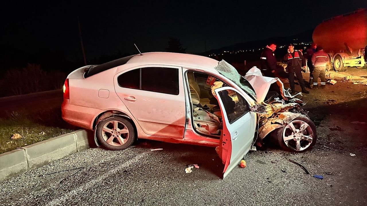 Mersin'de Zincirleme Trafik Kazası: 1 Ölü, 4 Yaralı