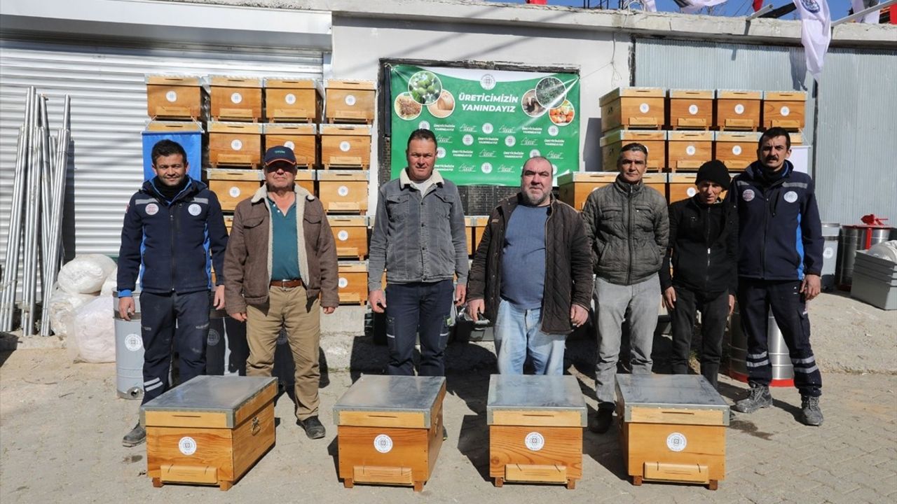 Muğla'da Orman Yangınları Sonrası Arıcılara Destek