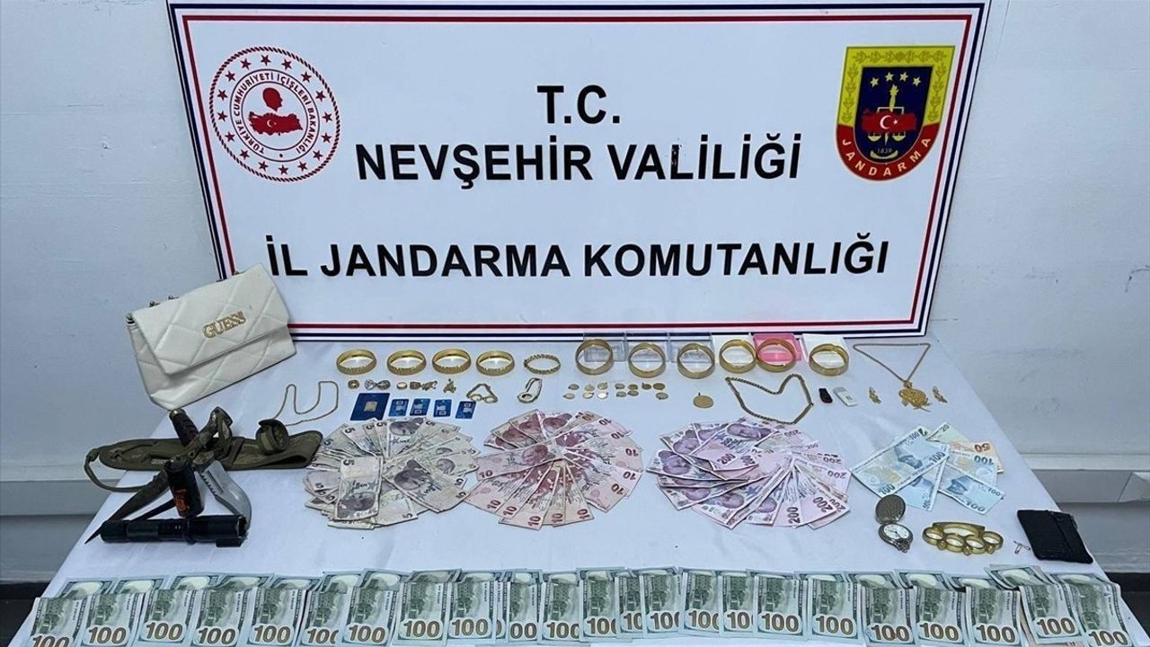 Nevşehir'de Hırsızlık Olayları Güvenlik Kamerasında Kaydedildi