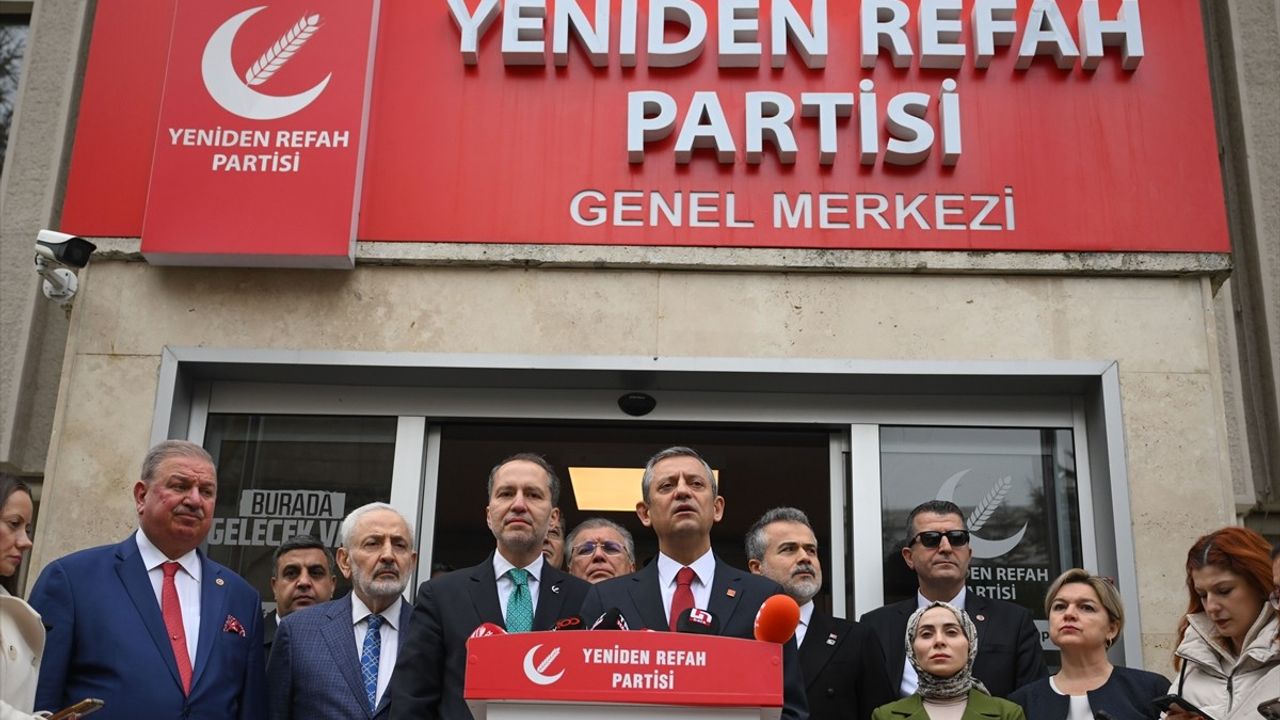 Özgür Özel, Fatih Erbakan ile Erken Seçim Üzerine Görüştü