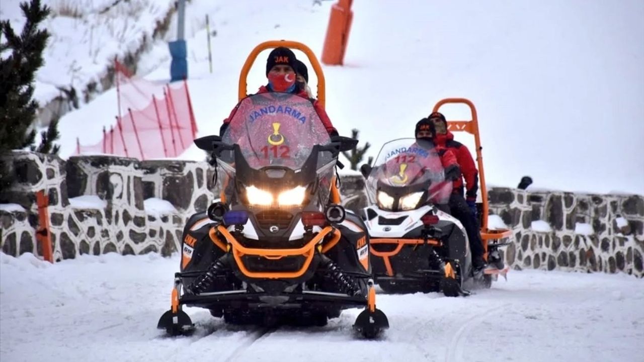 Palandöken'de Çığ Bölgesinde Kayak Yapan Snowboardcuya Ceza