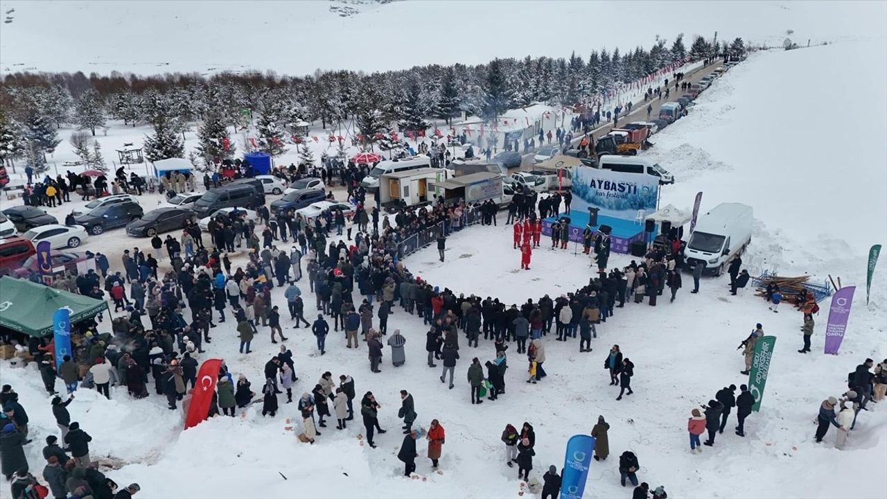 Perşembe Yaylası'nda Kar Festivali Coşkusu