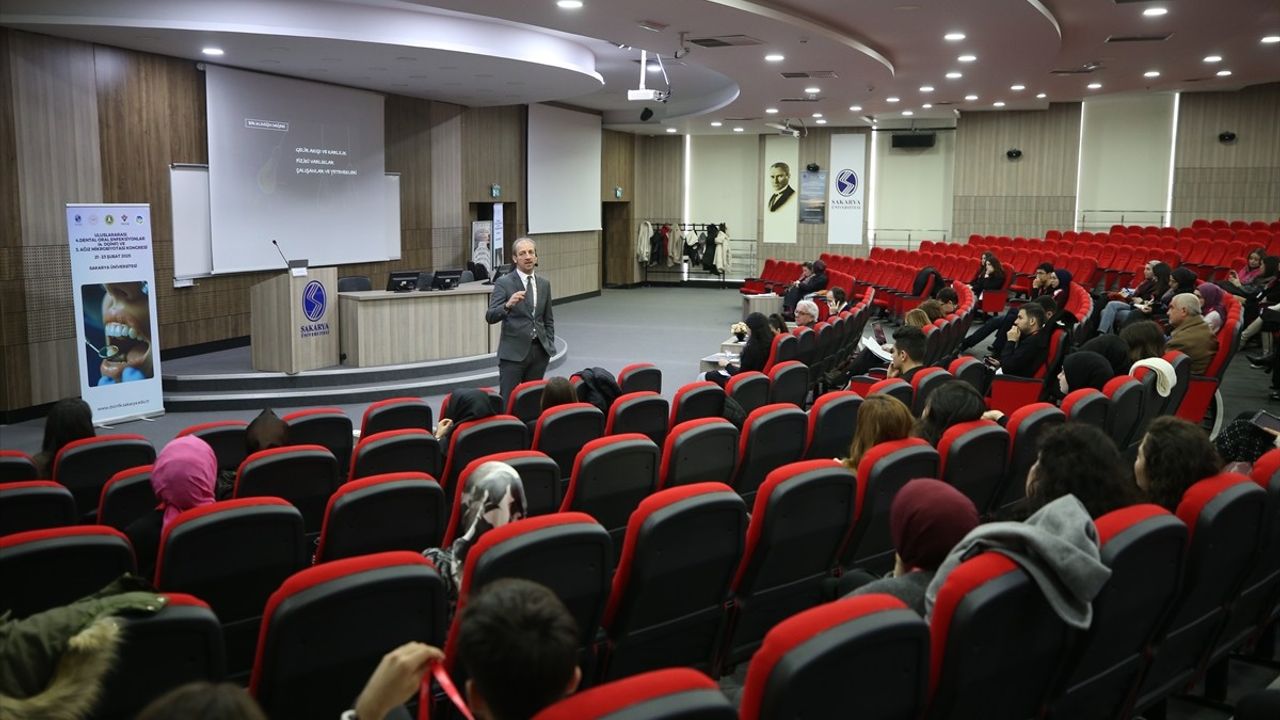 Sakarya'da 4. Uluslararası Dental Oral Enfeksiyonlar ve Ağız Mikrobiyotası Kongresi