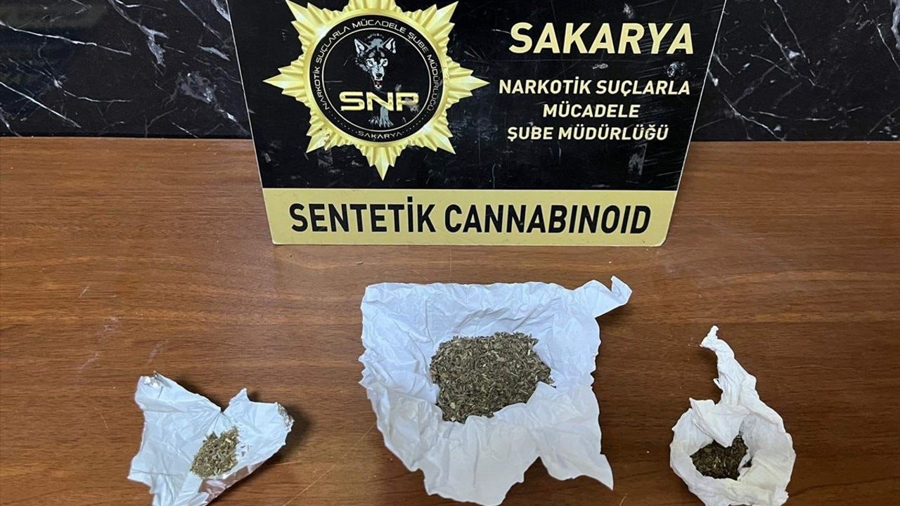 Sakarya'da Uyuşturucu Operasyonlarında 16 Gözaltı