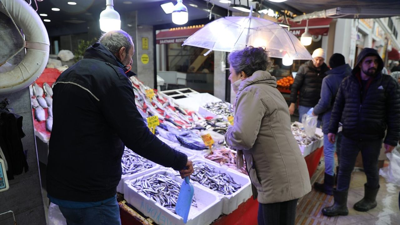 Samsun'da Hamsi Fiyatları Düşüşte