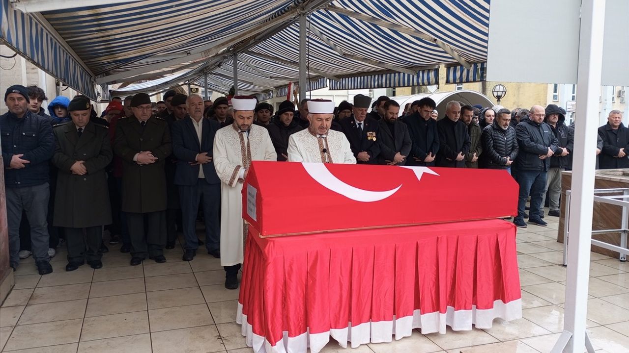 Samsun'da Kıbrıs Gazisi Mustafa Taşan Son Yolculuğuna Uğurlandı