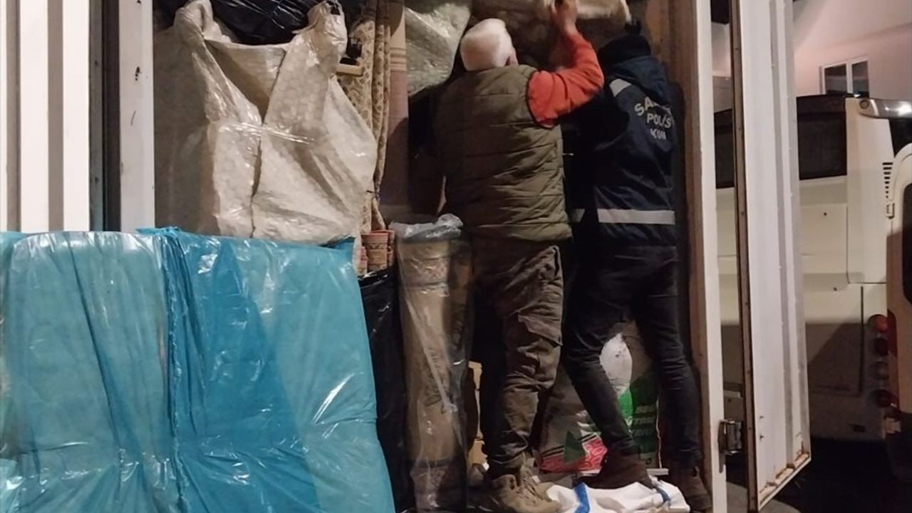 Samsun'da Operasyonda 1 Ton Etil Alkol Ele Geçirildi