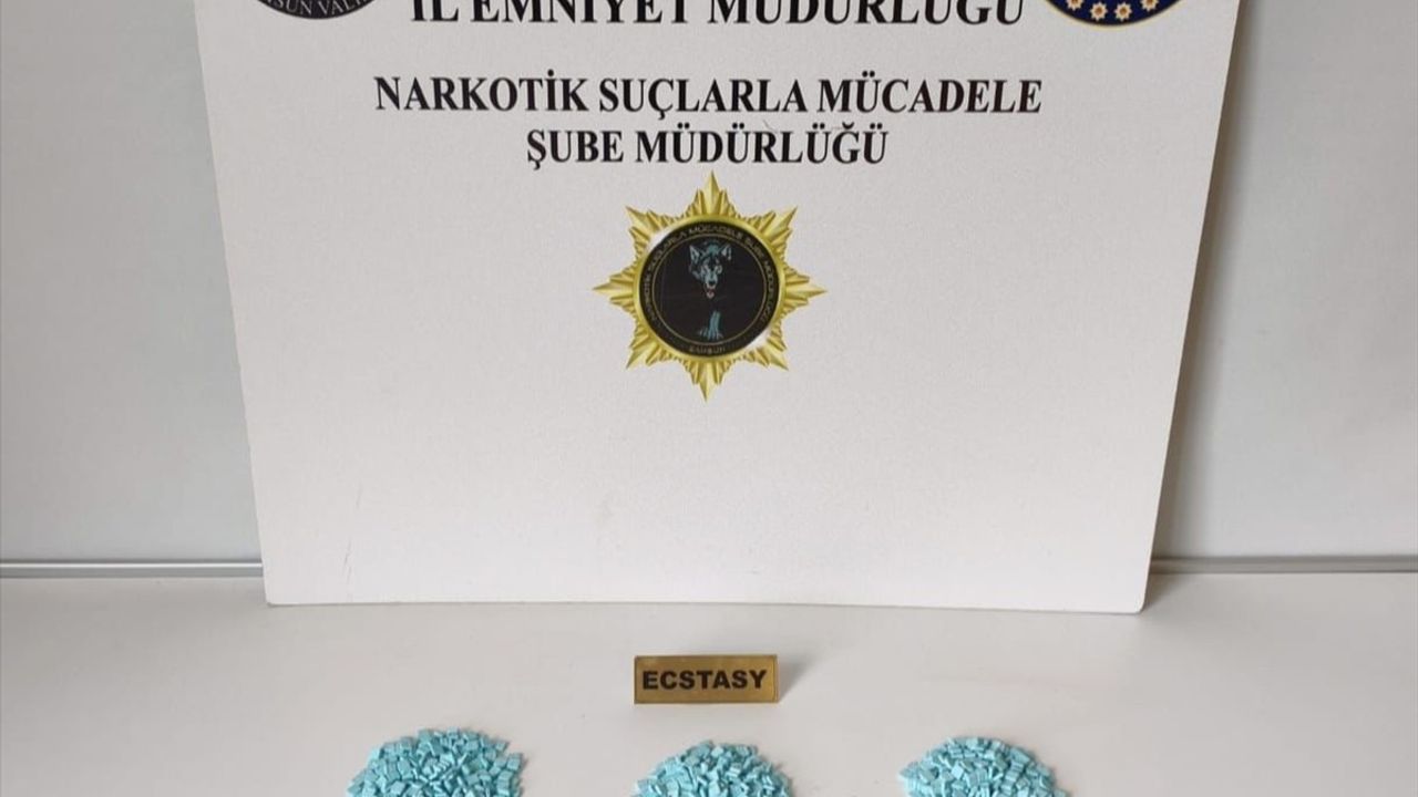 Samsun'da Uyuşturucu Operasyonu: Cips ve Bisküvi Kutusunda Hap Ele Geçirildi
