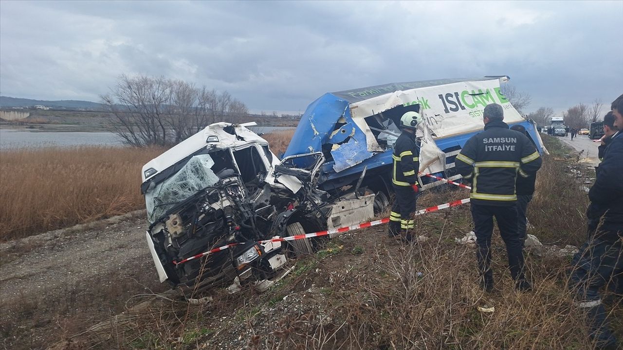 Samsun'daki Tır Kazasında 1 Ölü, 2 Yaralı