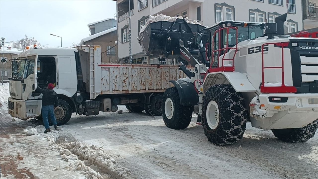 Şırnak'ta Paletli Ambulansla Hastaneye Ulaşım Sağlandı