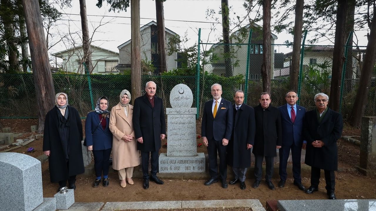 TBMM Başkanı Kurtulmuş, Abdürreşid İbrahim Efendi'yi Ziyaret Etti