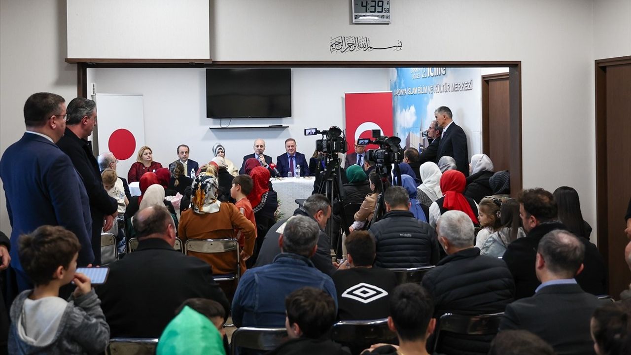 TBMM Başkanı Kurtulmuş, Japonya'da Türk Vatandaşlarıyla Buluştu