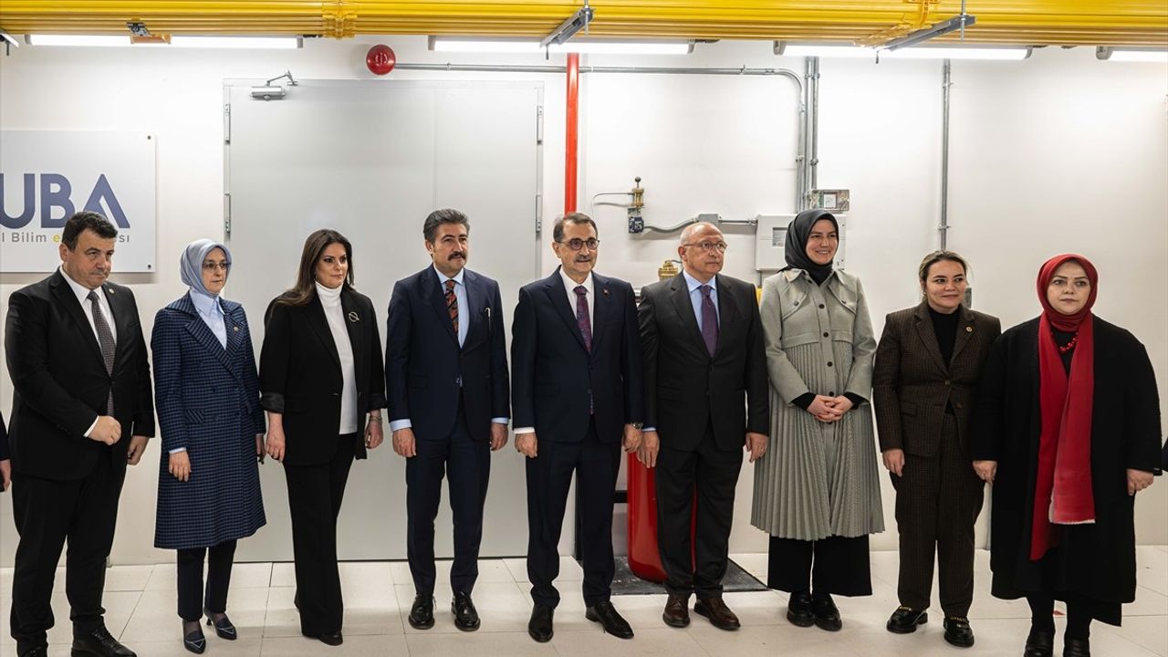 TBMM Yapay Zeka Komisyonu ARF ACC Süper Bilgisayarını İnceledi
