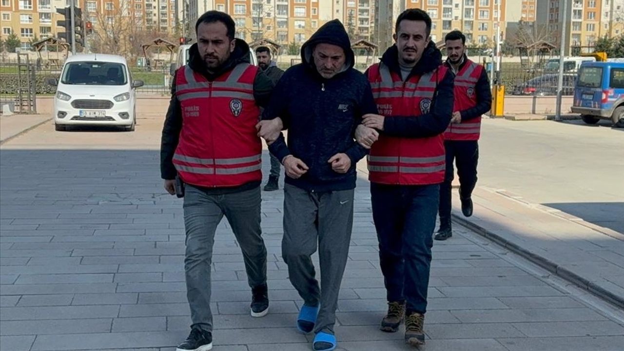 Tekirdağ'da 13 Yaşındaki Kız Çocuğu Ölü Bulundu, Babası Yaralı Halde Hastaneye Kaldırıldı