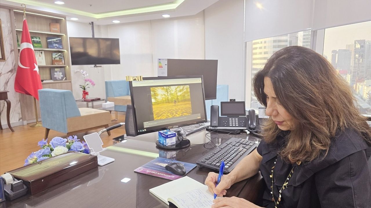 Türkiye'nin Bangkok Büyükelçisi Serap Ersoy, AA'nın Yılın Kareleri Oylamasına Katıldı