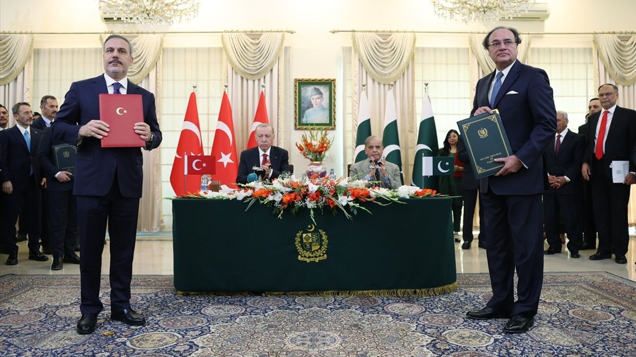 Türkiye ve Pakistan Arasında 24 Anlaşma İmzalandı