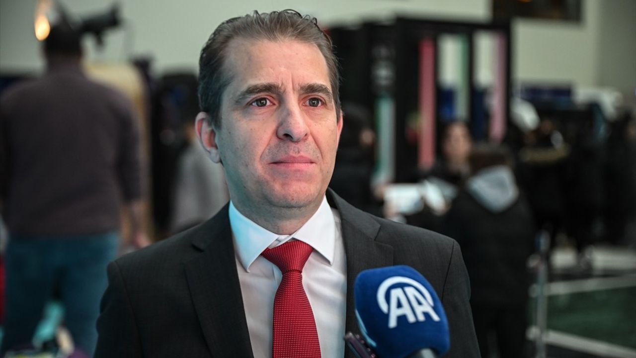 Ücretsiz Yapay Zeka Eğitimi Türkiye'yi Geleceğe Taşıyor