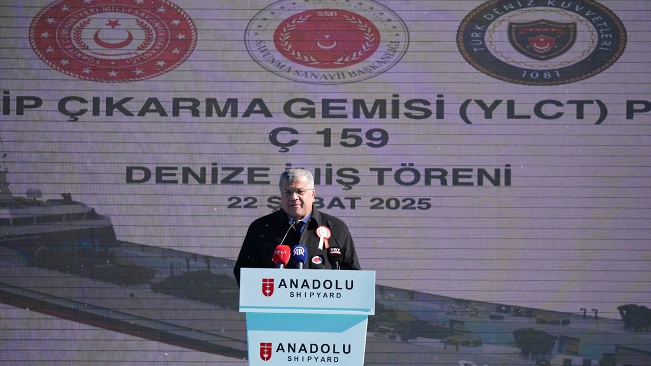 Yeni Tip Çıkarma Gemisi Ç-159 Denize İndirildi