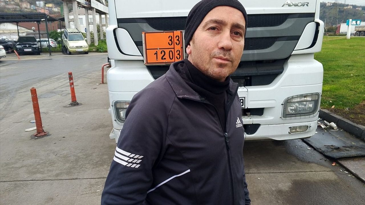 Zonguldak'ta Halk Otobüsünde Bayılan Çocuk Yola Düştü: Soruşturma Başlatıldı