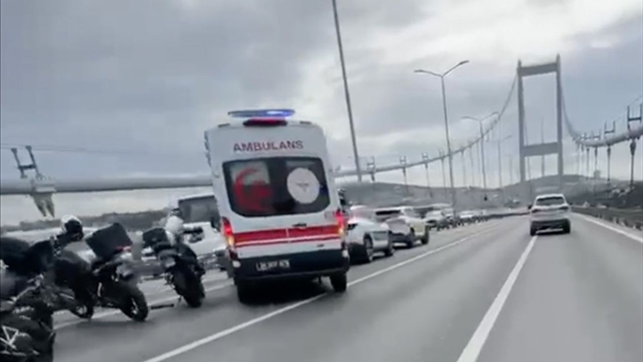 15 Temmuz Şehitler Köprüsü'nde Motosiklet Kazası
