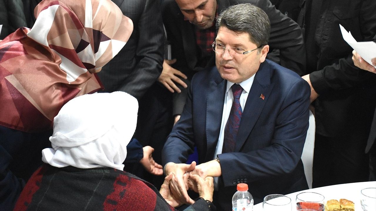 Adalet Bakanı Yılmaz Tunç, Van'da İftar Programına Katıldı