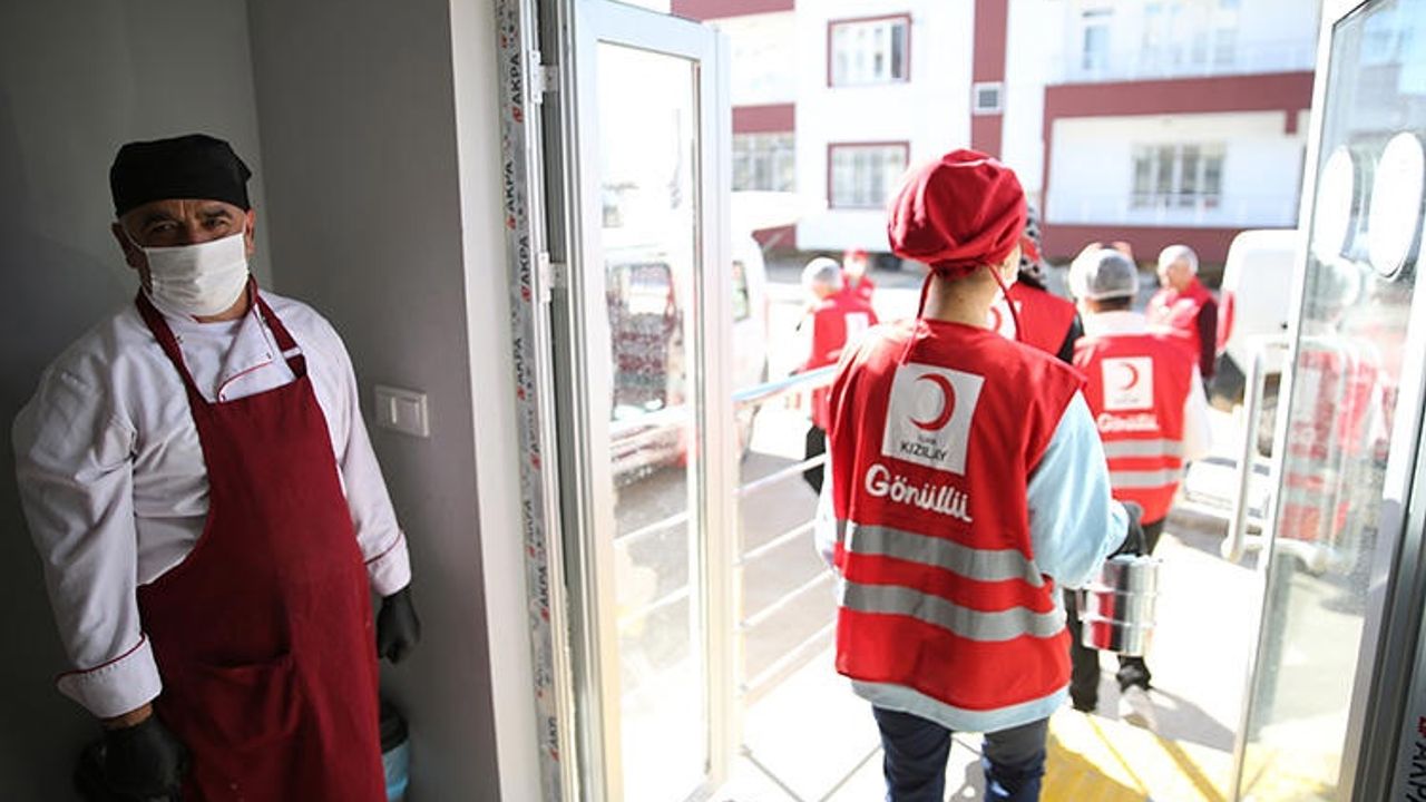 Adıyaman'da Kızılay'dan Ramazan desteği: Evinize kadar gelecek