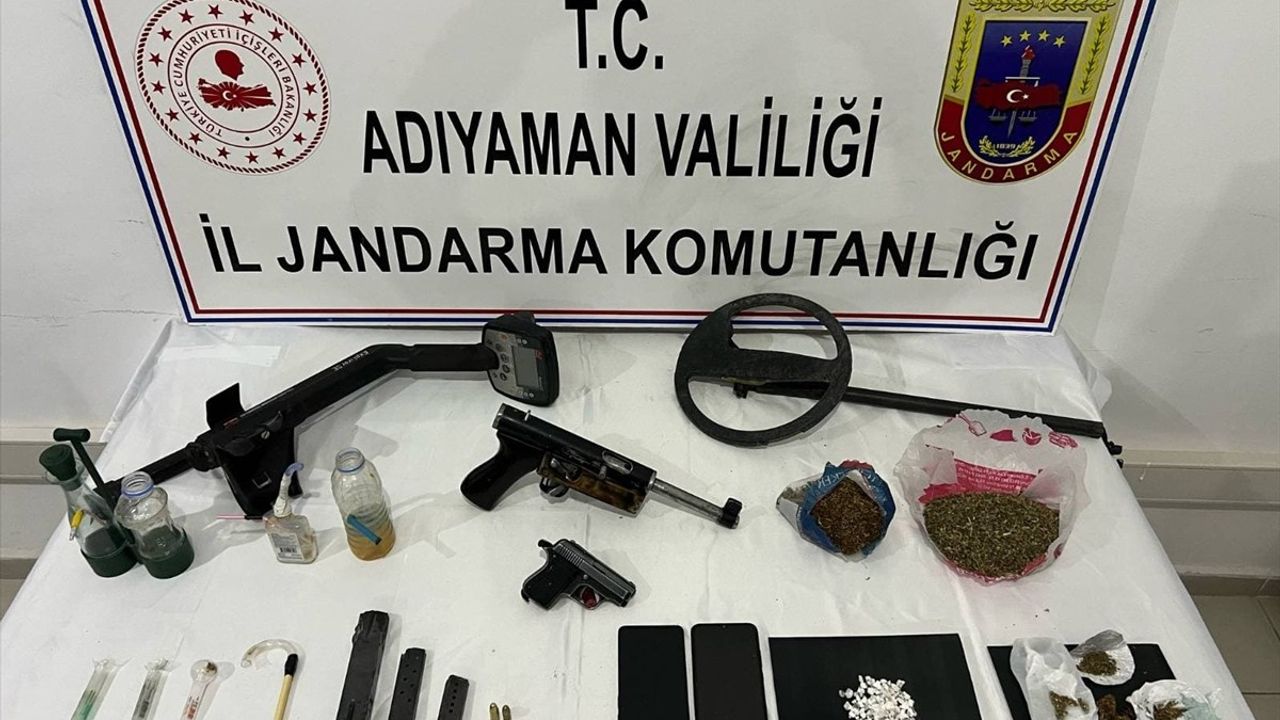 Adıyaman'da Uyuşturucu Operasyonunda 2 Kişi Tutuklandı