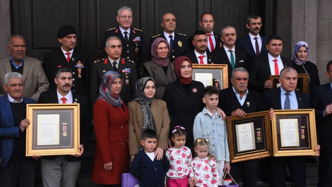 Afyonkarahisar'da Devlet Övünç Madalyası Tevcih Töreni